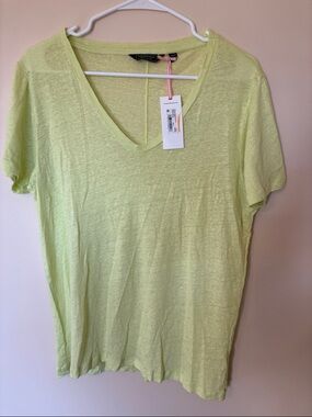 Vineyard Vines Light Lime V-Neck Short Sleeve Tee